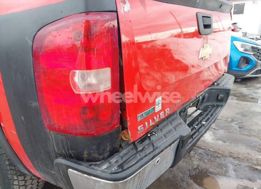 Photo 6 of 2010 Chevrolet Silverado 1500 LS (VIN 1GCSCREA1AZ189096)