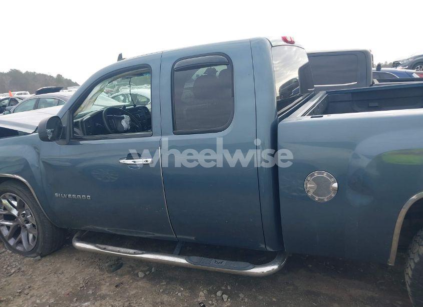 Photo 15 of 2010 Chevrolet Silverado 1500 LS (VIN 1GCSCREA3AZ243675)