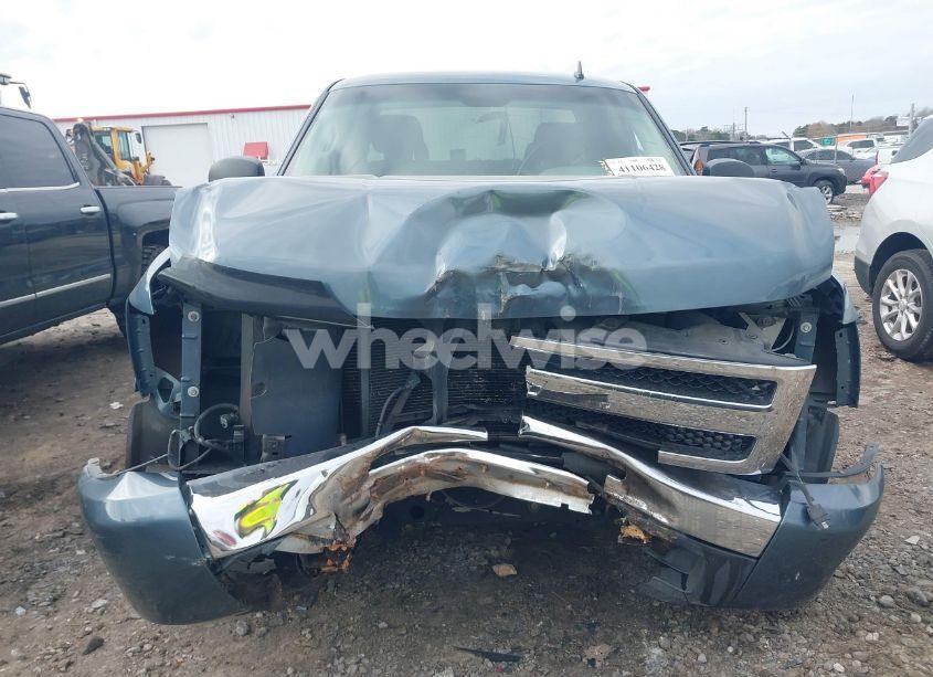 Photo 6 of 2010 Chevrolet Silverado 1500 LS (VIN 1GCSCREA3AZ243675)