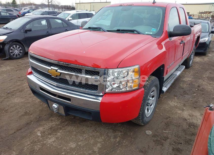 Photo 2 of 2010 Chevrolet Silverado 1500 LS (VIN 1GCSCREA7AZ201011)