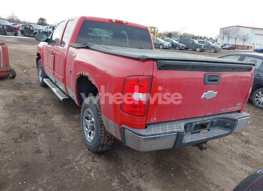 Photo 3 of 2010 Chevrolet Silverado 1500 LS (VIN 1GCSCREA7AZ201011)
