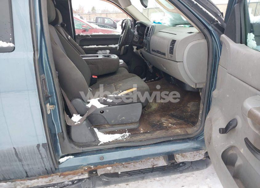 Photo 5 of 2010 Chevrolet Silverado 1500 LS (VIN 1GCSCREA9AZ277314)