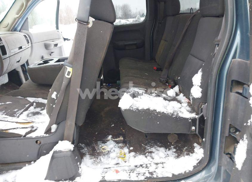 Photo 8 of 2010 Chevrolet Silverado 1500 LS (VIN 1GCSCREA9AZ277314)