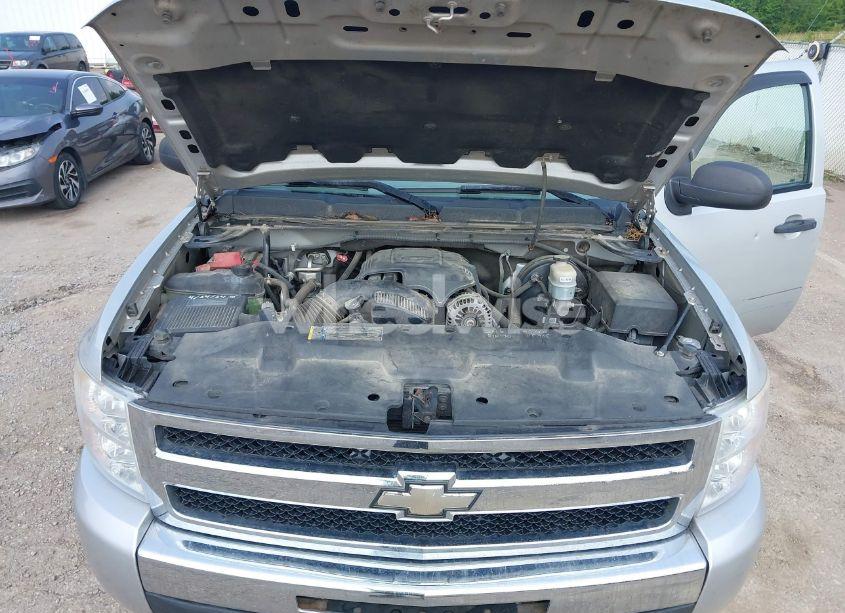 Photo 10 of 2010 Chevrolet Silverado 1500 LS (VIN 1GCSCREAXAZ283557)