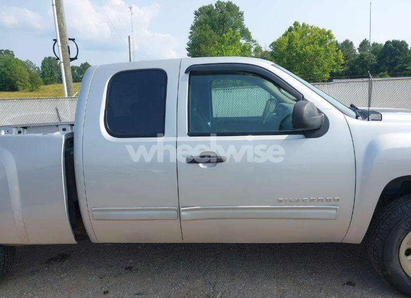 Photo 14 of 2010 Chevrolet Silverado 1500 LS (VIN 1GCSCREAXAZ283557)