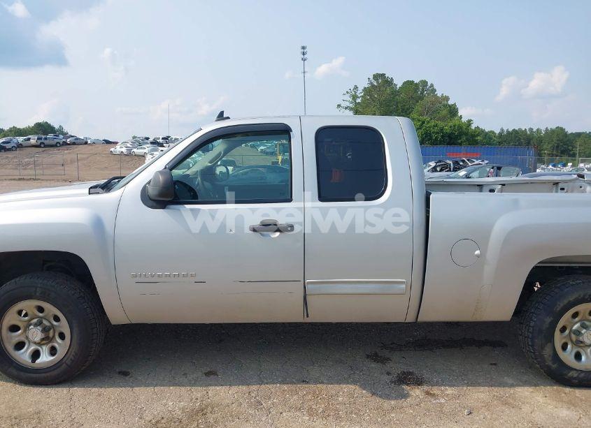 Photo 15 of 2010 Chevrolet Silverado 1500 LS (VIN 1GCSCREAXAZ283557)