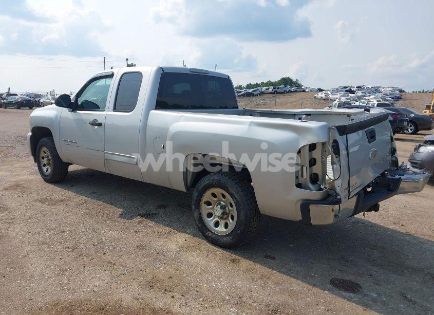 Photo 3 of 2010 Chevrolet Silverado 1500 LS (VIN 1GCSCREAXAZ283557)