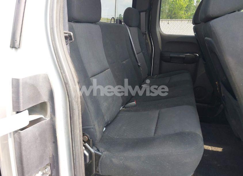 Photo 8 of 2010 Chevrolet Silverado 1500 LS (VIN 1GCSCREAXAZ283557)