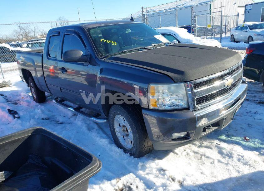 2010 Chevrolet Silverado 1500 LT (VIN 1GCSCSE00AZ153124) main photo