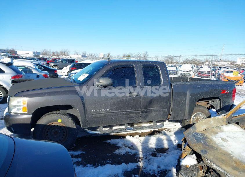 Photo 15 of 2010 Chevrolet Silverado 1500 LT (VIN 1GCSCSE00AZ153124)