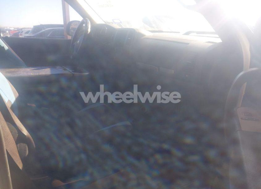 Photo 5 of 2010 Chevrolet Silverado 1500 LT (VIN 1GCSCSE02AZ299105)