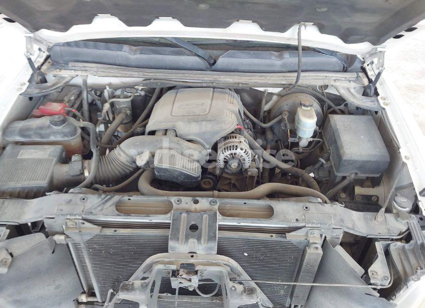 Photo 10 of 2010 Chevrolet Silverado 1500 LT (VIN 1GCSCSE03AZ186604)