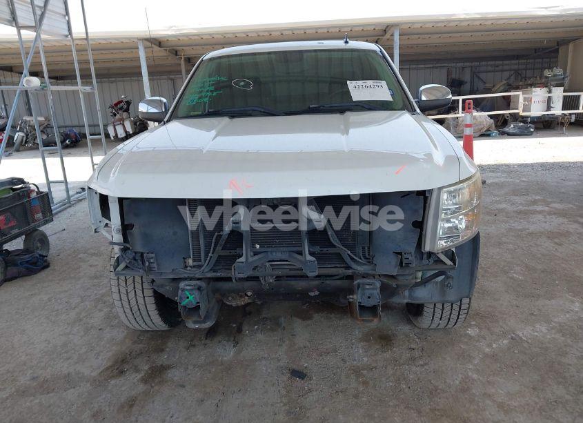 Photo 13 of 2010 Chevrolet Silverado 1500 LT (VIN 1GCSCSE03AZ186604)