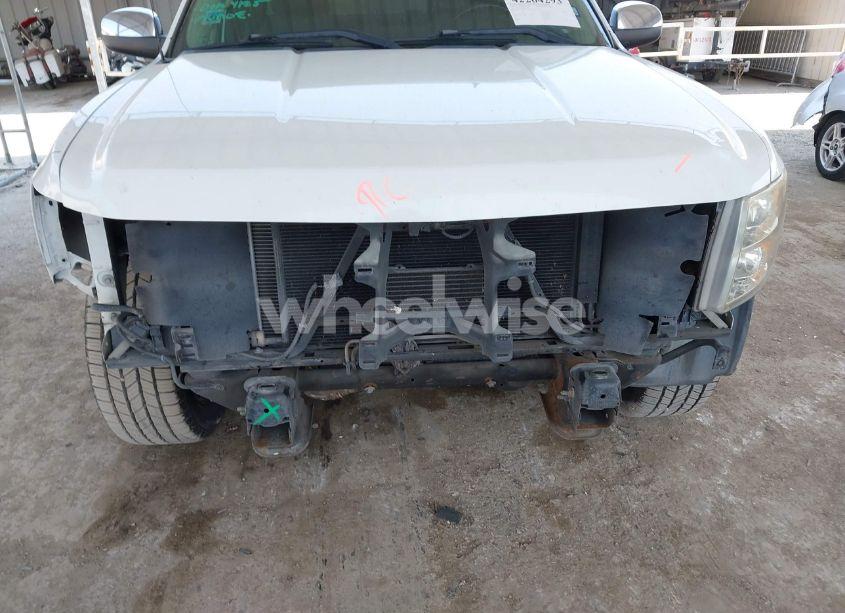 Photo 6 of 2010 Chevrolet Silverado 1500 LT (VIN 1GCSCSE03AZ186604)