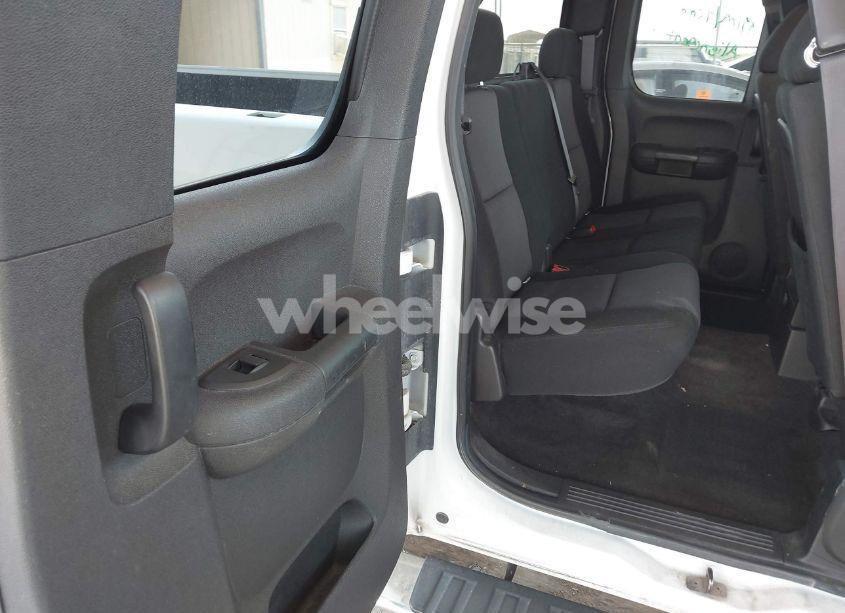 Photo 8 of 2010 Chevrolet Silverado 1500 LT (VIN 1GCSCSE03AZ186604)