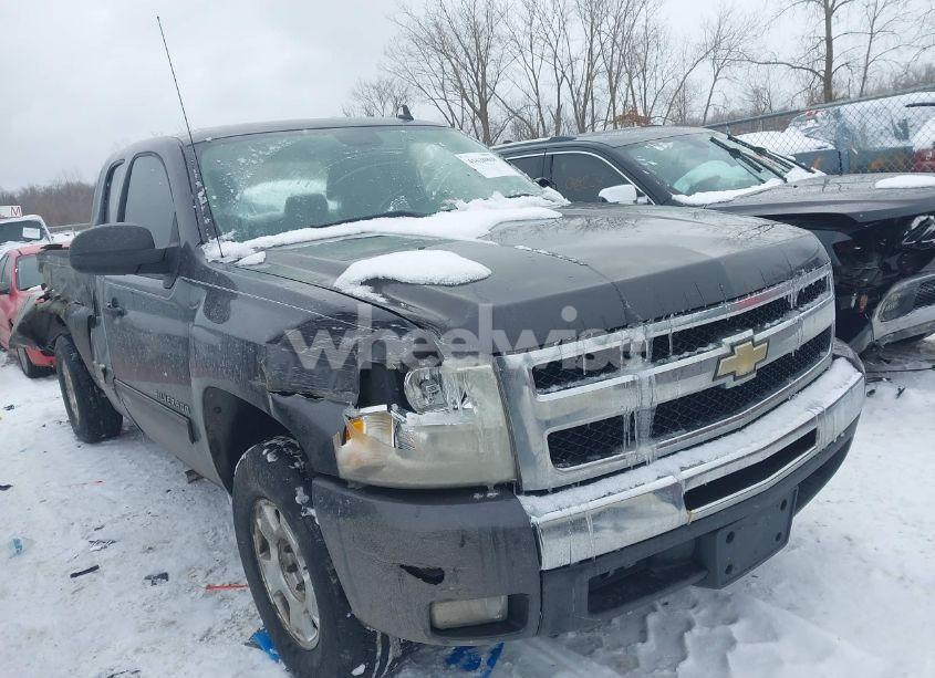 2010 Chevrolet Silverado 1500 LT (VIN 1GCSCSE04AZ294133) main photo