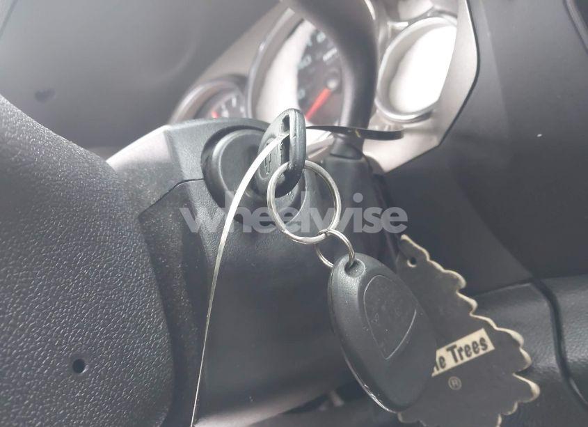 Photo 11 of 2010 Chevrolet Silverado 1500 LT (VIN 1GCSCSE04AZ294133)