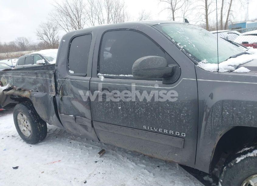 Photo 13 of 2010 Chevrolet Silverado 1500 LT (VIN 1GCSCSE04AZ294133)