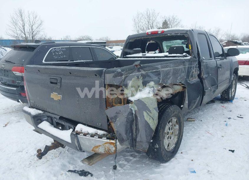 Photo 4 of 2010 Chevrolet Silverado 1500 LT (VIN 1GCSCSE04AZ294133)