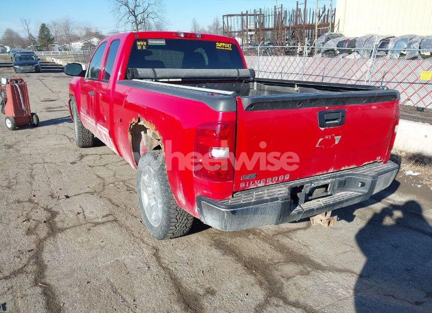 Photo 3 of 2010 Chevrolet Silverado 1500 LT (VIN 1GCSCSE06AZ137817)