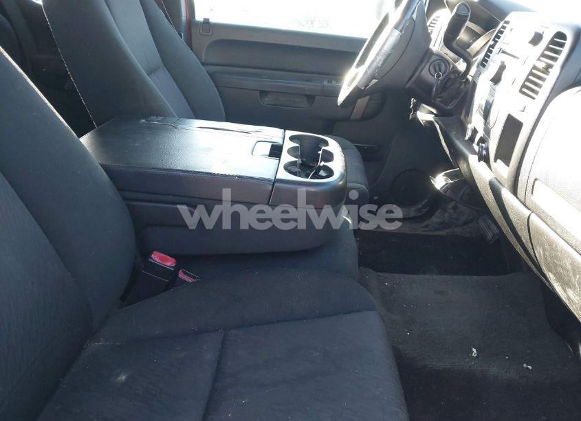 Photo 5 of 2010 Chevrolet Silverado 1500 LT (VIN 1GCSCSE06AZ137817)