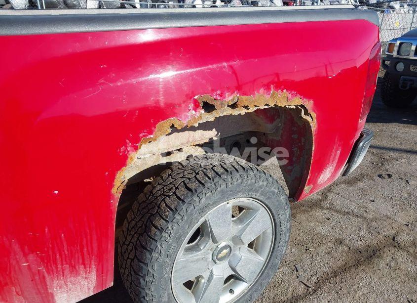 Photo 6 of 2010 Chevrolet Silverado 1500 LT (VIN 1GCSCSE06AZ137817)