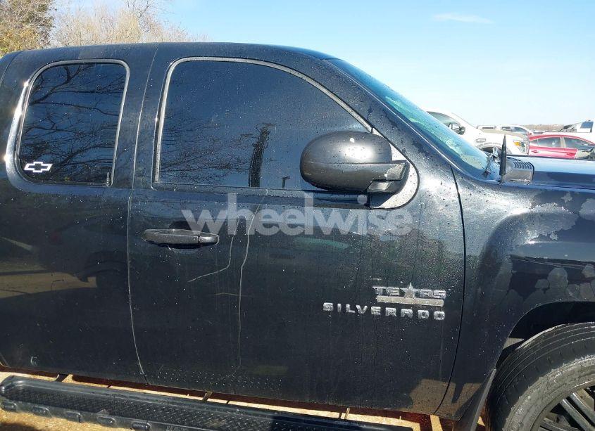 Photo 13 of 2010 Chevrolet Silverado 1500 LT (VIN 1GCSCSE06AZ263210)