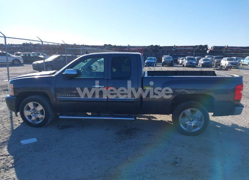 Photo 15 of 2010 Chevrolet Silverado 1500 LT (VIN 1GCSCSE09AZ137388)