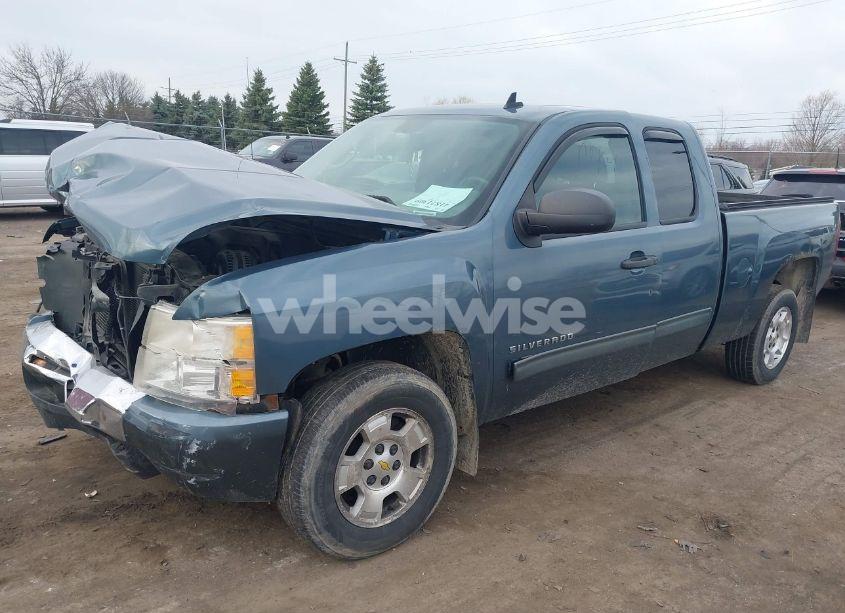 Photo 2 of 2010 Chevrolet Silverado 1500 LT (VIN 1GCSCSE09AZ206340)