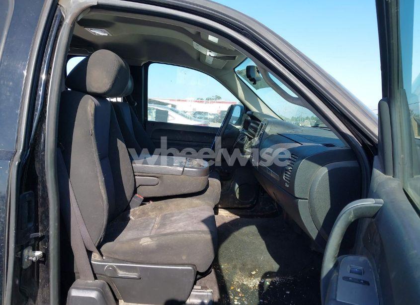 Photo 5 of 2010 Chevrolet Silverado 1500 LT (VIN 1GCSCSEA8AZ133101)