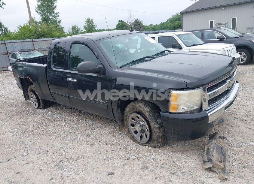 2010 Chevrolet Silverado 1500 LT (VIN 1GCSCSEA9AZ138761) main photo