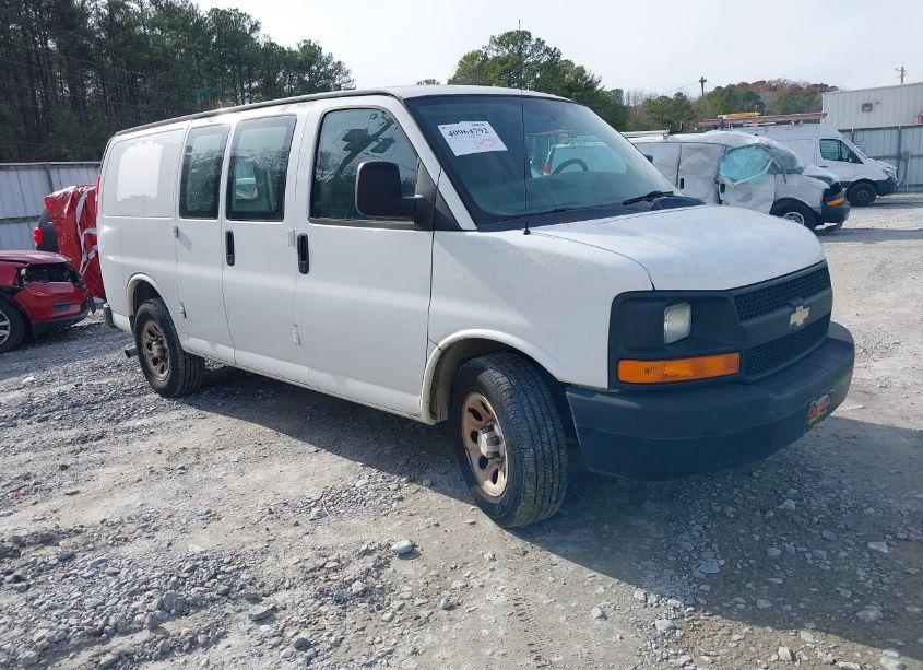 2011 Chevrolet Express 1500 WORK VAN (VIN 1GCSGAF47B1111064) main photo