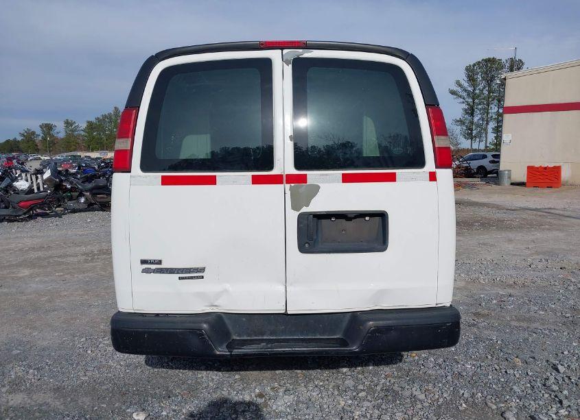 Photo 16 of 2011 Chevrolet Express 1500 WORK VAN (VIN 1GCSGAF47B1111064)