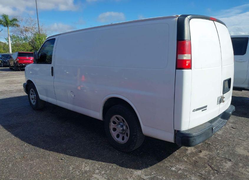 Photo 3 of 2011 Chevrolet Express 1500 WORK VAN (VIN 1GCSGAFX0B1172332)