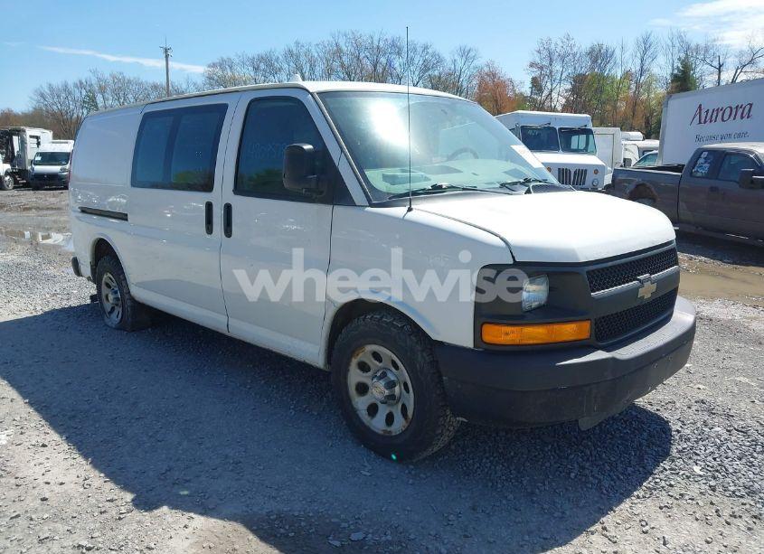 2013 Chevrolet Express WORK VAN (VIN 1GCSGAFX0D1161608) main photo