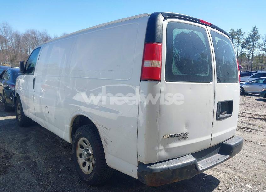 Photo 3 of 2014 Chevrolet Express 1500 WORK VAN (VIN 1GCSGAFX0E1146902)