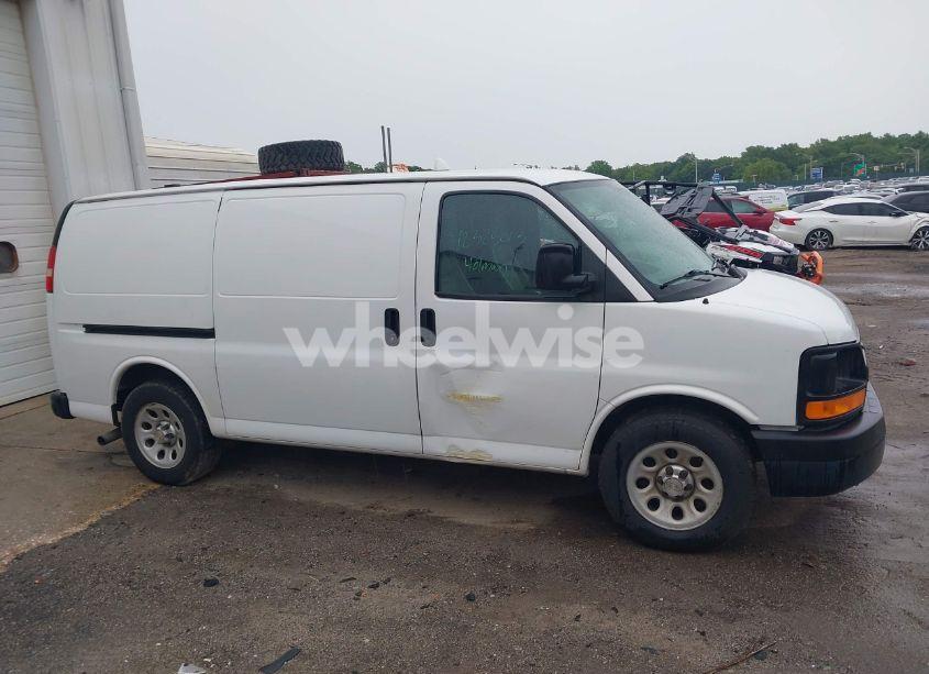 Photo 13 of 2014 Chevrolet Express 1500 WORK VAN (VIN 1GCSGAFX0E1165143)