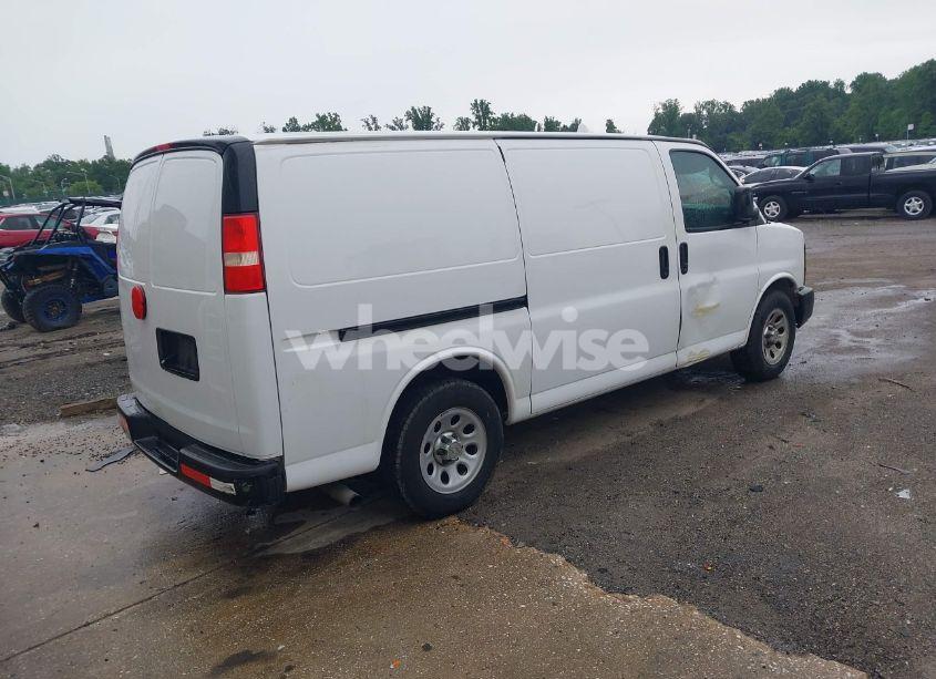 Photo 4 of 2014 Chevrolet Express 1500 WORK VAN (VIN 1GCSGAFX0E1165143)