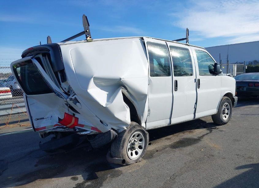 Photo 4 of 2014 Chevrolet Express 1500 WORK VAN (VIN 1GCSGAFX0E1170049)