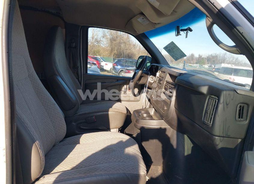 Photo 5 of 2014 Chevrolet Express 1500 WORK VAN (VIN 1GCSGAFX1E1102276)