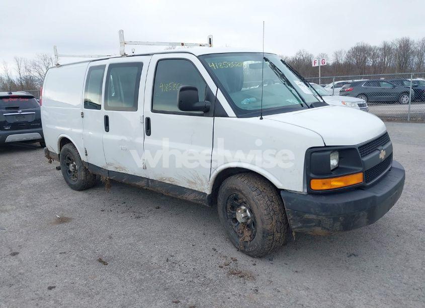 2011 Chevrolet Express 1500 WORK VAN (VIN 1GCSGAFX2B1143849) main photo