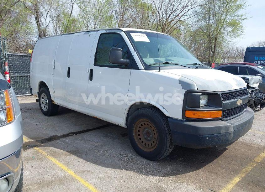 2012 Chevrolet Express 1500 WORK VAN (VIN 1GCSGAFX2C1129564) main photo