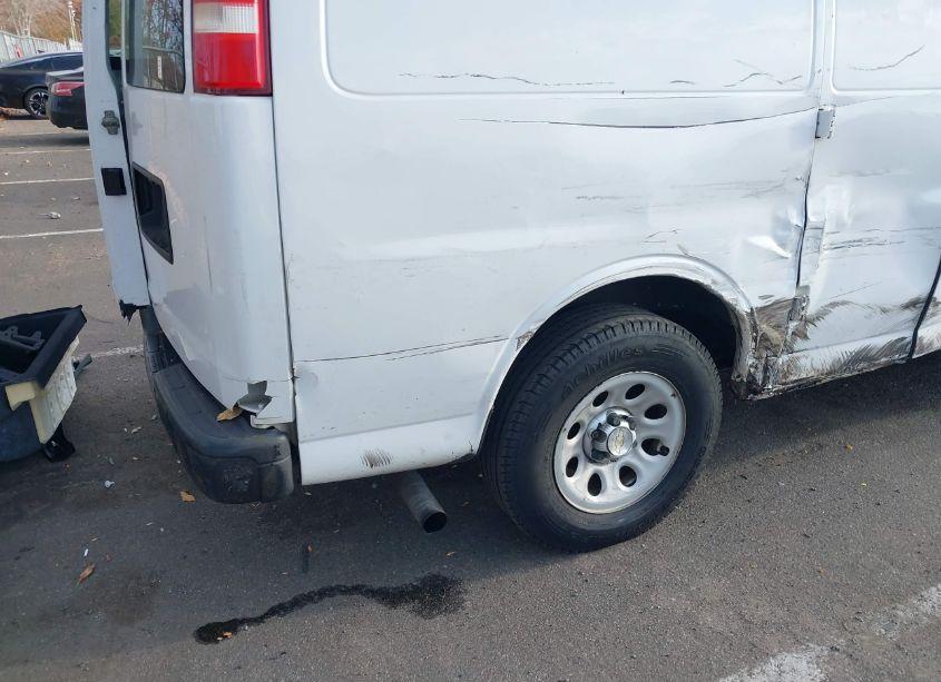 Photo 6 of 2012 Chevrolet Express 1500 WORK VAN (VIN 1GCSGAFX2C1201881)