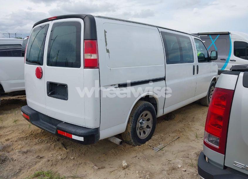 Photo 4 of 2014 Chevrolet Express 1500 WORK VAN (VIN 1GCSGAFX2E1157593)