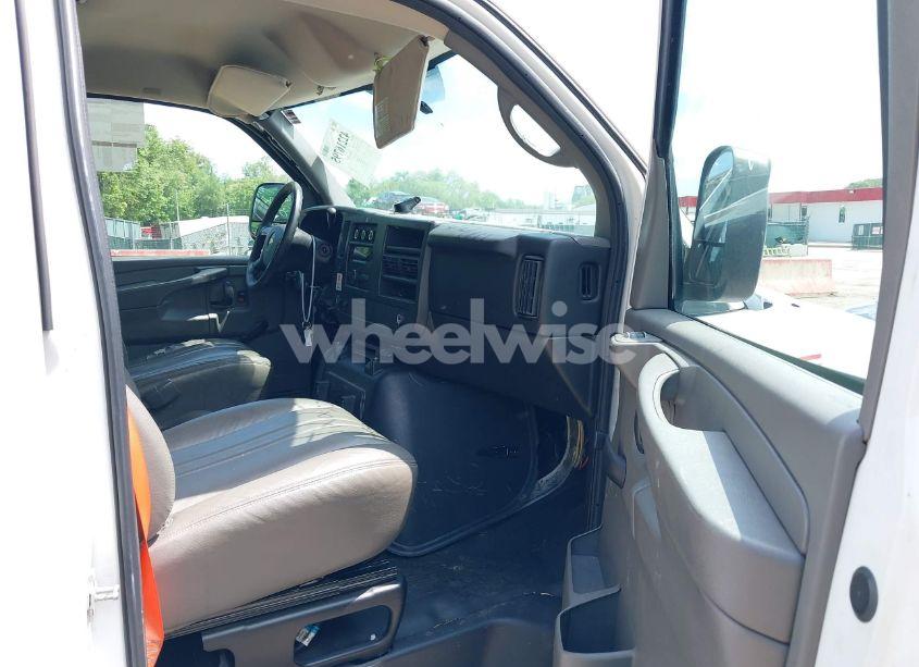 Photo 5 of 2014 Chevrolet Express 1500 WORK VAN (VIN 1GCSGAFX3E1163516)