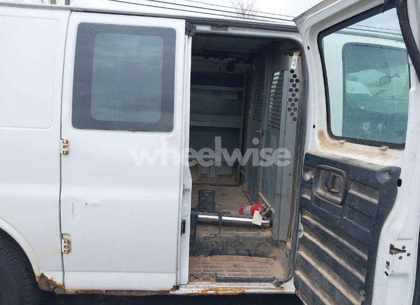 Photo 8 of 2012 Chevrolet Express 1500 WORK VAN (VIN 1GCSGAFX4C1113074)