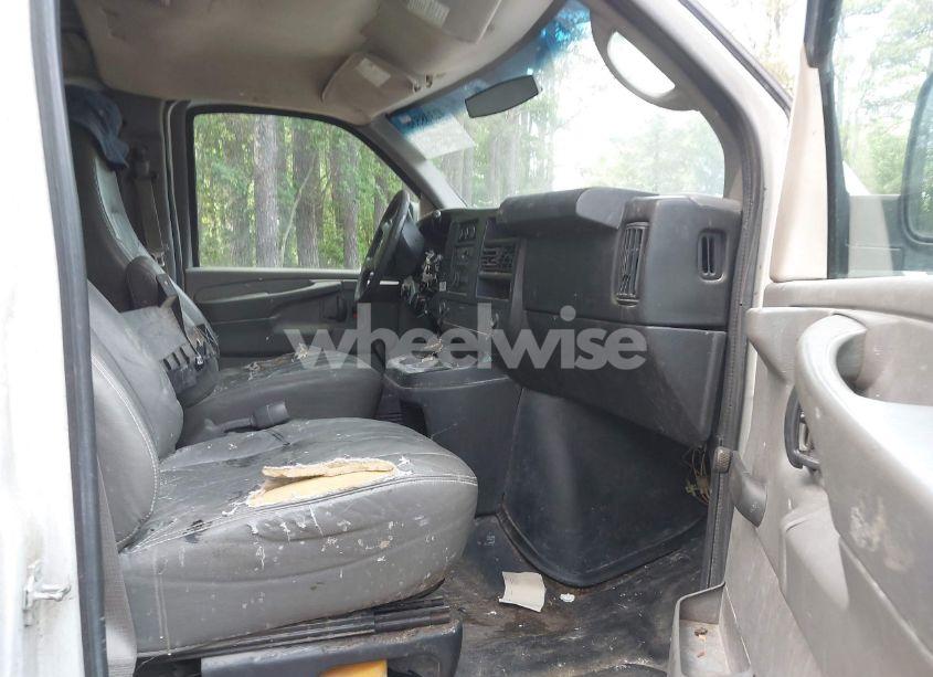 Photo 5 of 2012 Chevrolet Express 1500 WORK VAN (VIN 1GCSGAFX4C1172349)