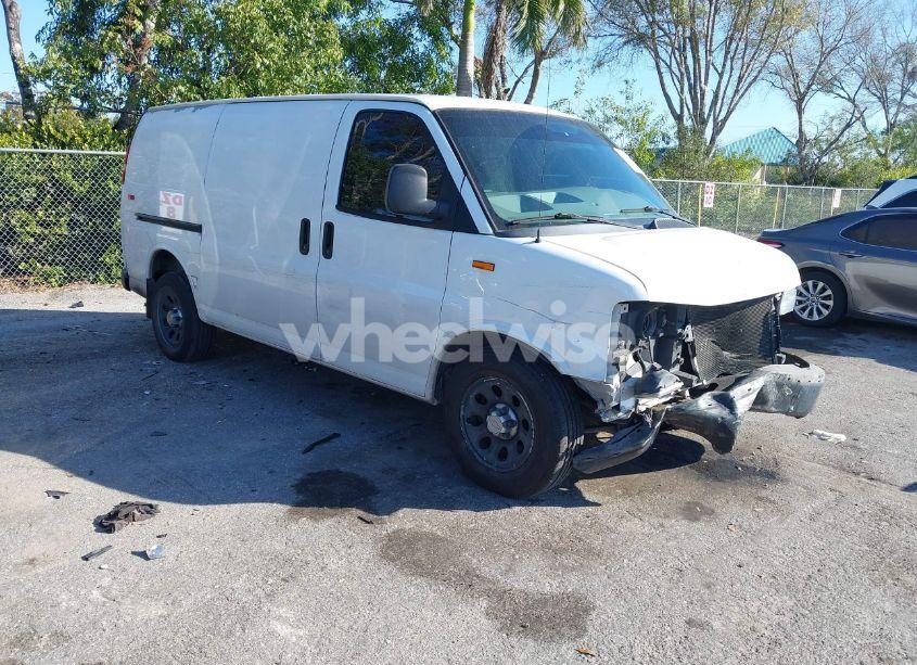 2012 Chevrolet Express 1500 WORK VAN (VIN 1GCSGAFX4C1183187) main photo
