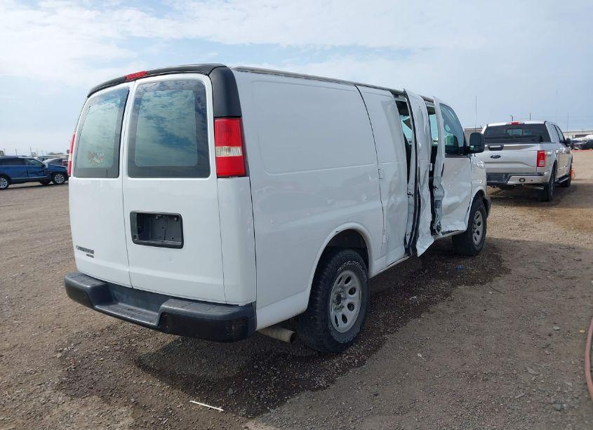 Photo 4 of 2014 Chevrolet Express 1500 WORK VAN (VIN 1GCSGAFX4E1101638)