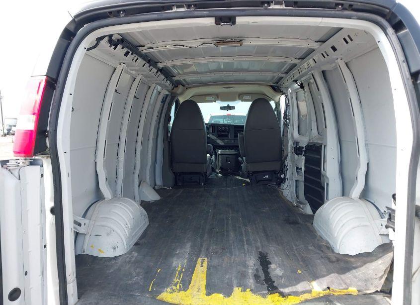 Photo 8 of 2014 Chevrolet Express 1500 WORK VAN (VIN 1GCSGAFX4E1101638)